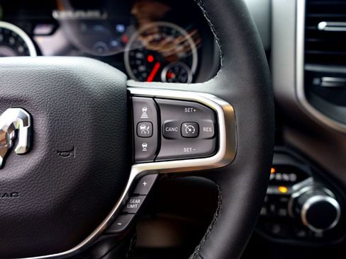 New 2026 RAM 1500 4x4 Crew Cab image 10