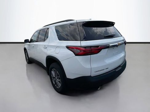 Used 2023 Chevrolet Traverse LT AWD/4WD image 2
