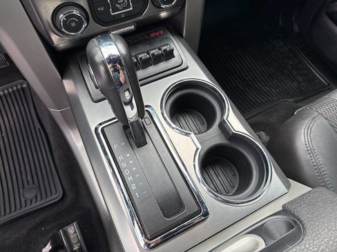 Used 2014 Ford F150 Raptor image 24