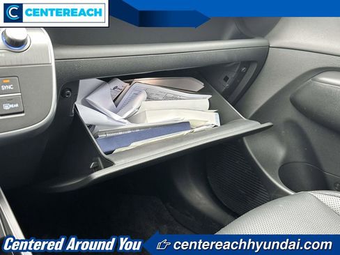 Used 2024 Hyundai Kona Limited image 32