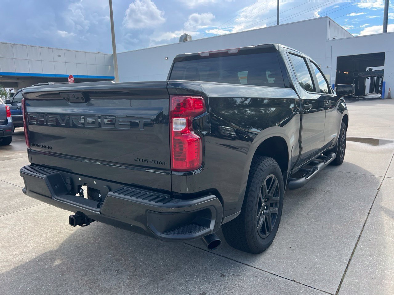 Used 2026 Chevrolet Silverado 1500 Custom w/ Turbomax Blackout Package RWD image 7