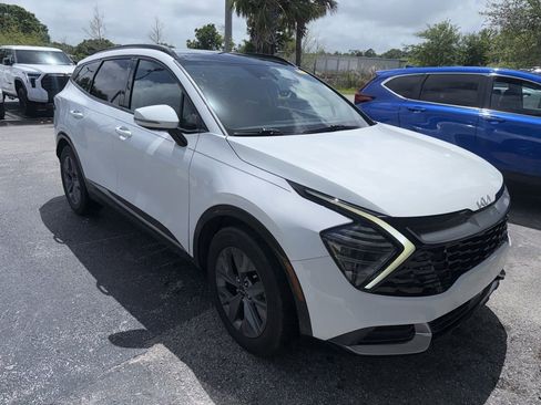 Used 2024 Kia Sportage SX image 8