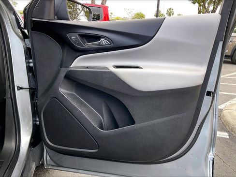 Used 2023 Chevrolet Equinox LS w/ LS Convenience Package FWD image 23