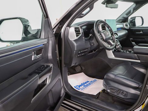 Used 2023 Toyota Tundra Platinum image 3