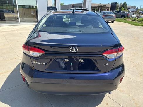 Used 2025 Toyota Corolla LE FWD image 6