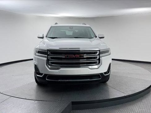 Used 2023 GMC Acadia SLT FWD image 12