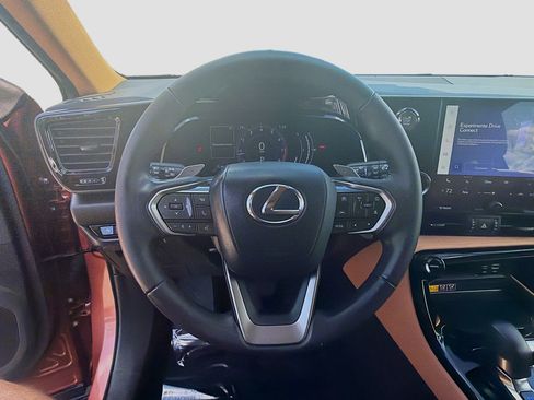 Used 2025 Lexus NX 250 FWD image 10