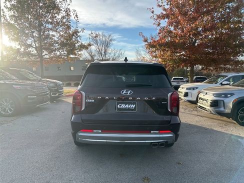 Used 2024 Hyundai Palisade Calligraphy image 4