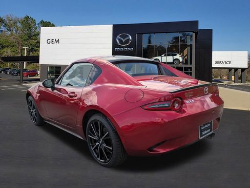 New 2026 MAZDA MX-5 Miata RF Grand Touring RWD image 13