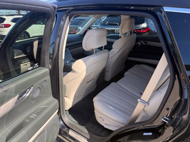 Used 2025 Genesis GV80 2.5T Advanced AWD/4WD image 25