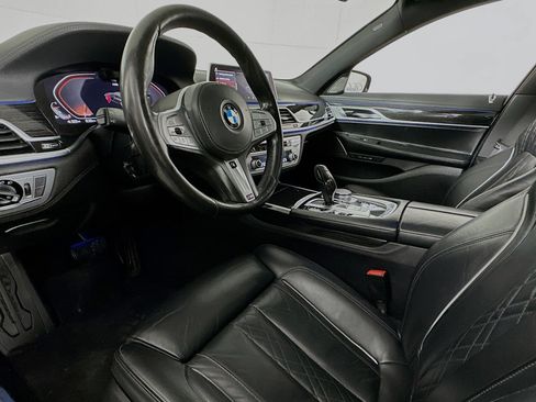 Used 2020 BMW 750i xDrive w/ M Sport Package AWD/4WD image 7