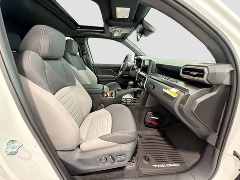New 2026 Toyota Tacoma TRD Off-Road AWD/4WD image 22