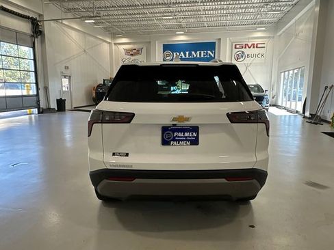 Used 2025 Chevrolet Equinox LT w/ Convenience Package II FWD image 11