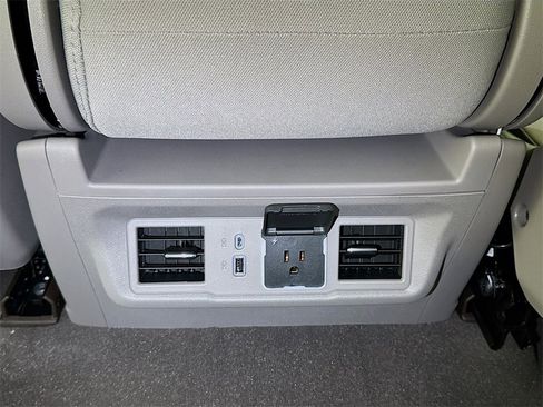 New 2026 GMC Sierra 1500 SLE w/ Preferred Package image 14