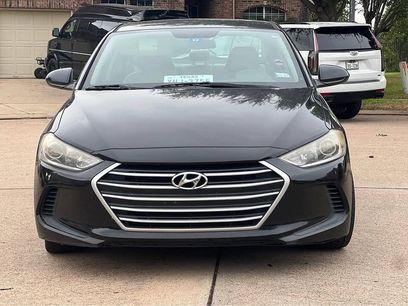 Used 2017 Hyundai Elantra SE