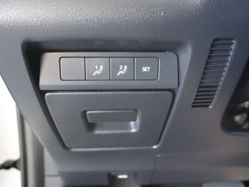 Used 2023 Toyota Camry LE image 19