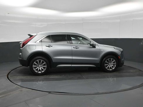 Used 2023 Cadillac XT4 Premium Luxury image 9