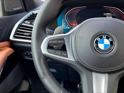 Used 2021 BMW X5 sDrive40i w/ M Sport Package RWD image 11