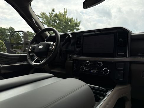 Used 2026 Ford F450 Platinum w/ Platinum Plus Package AWD/4WD image 6