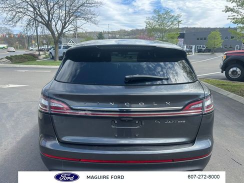 Used 2019 Lincoln Nautilus Premier AWD/4WD image 6
