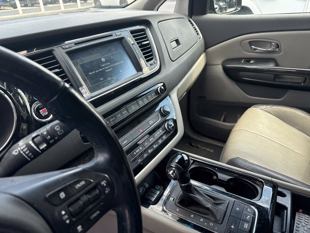 Used 2016 Kia Sedona SX FWD image 13