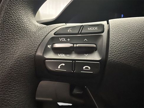 Certified 2020 Hyundai Elantra SEL image 20