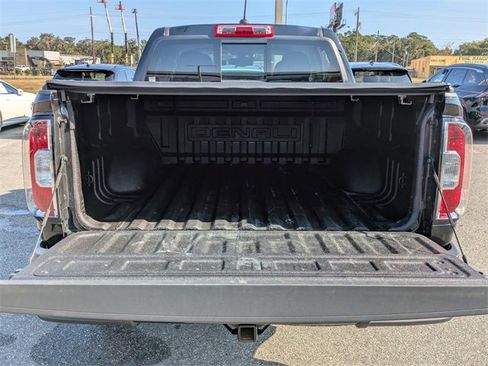 Used 2022 GMC Canyon Denali w/ Denali Black Edition Package image 12