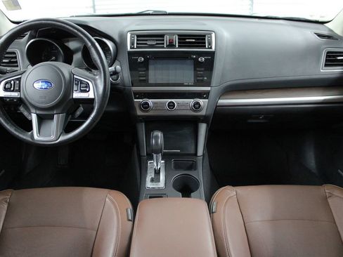 Used 2017 Subaru Outback 3.6R Touring w/ Popular Package #5A image 21