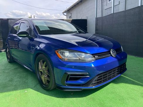 Used 2018 Volkswagen Golf R 4-Door AWD/4WD image 2