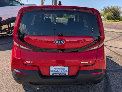 Used 2021 Kia Soul S FWD image 4