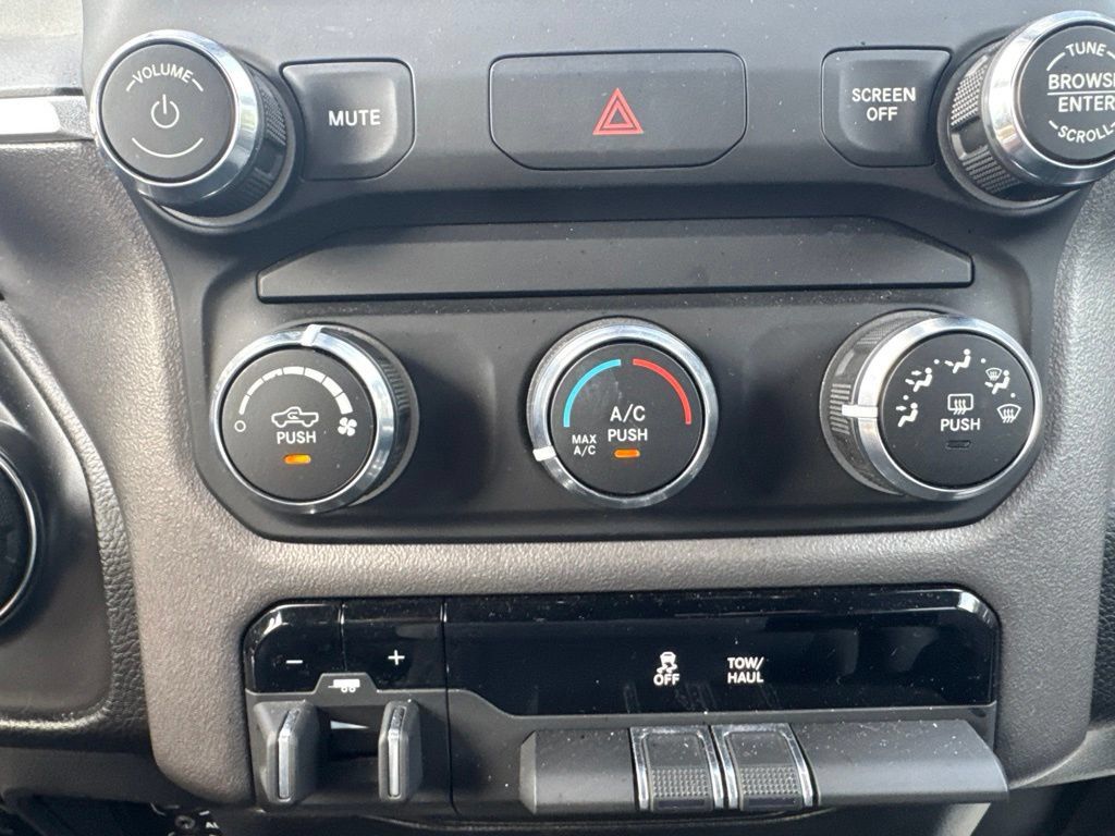 Used 2021 RAM 1500 Big Horn AWD/4WD image 20