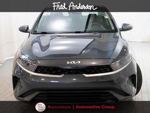 Used 2024 Kia Forte LXS FWD image 2