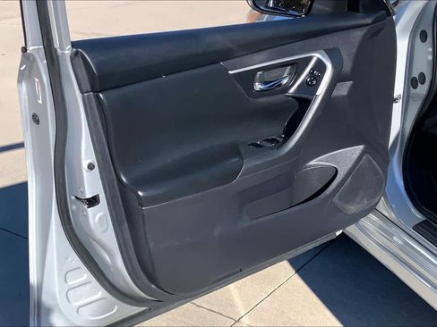 Used 2017 Nissan Altima 2.5 S w/ Power Driver Seat Package image 21