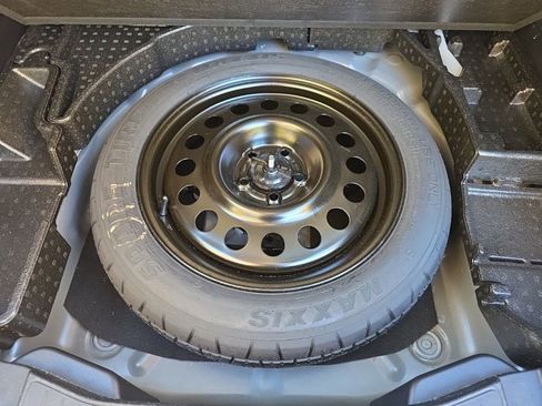 Used 2024 Ford Escape Active image 15