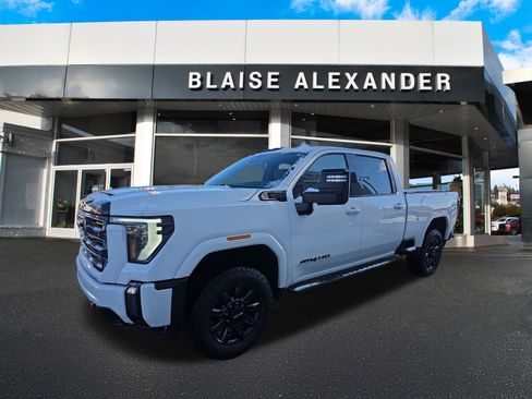Used 2024 GMC Sierra 2500 AT4 w/ AT4 Premium Plus Package image 9