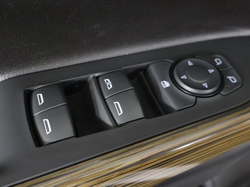 Used 2023 GMC Acadia SLE w/ Driver Convenience Package image 41