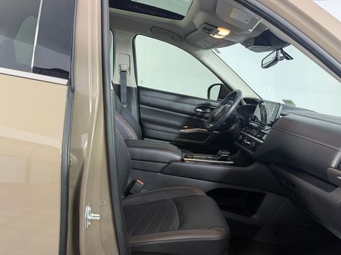 Used 2024 Nissan Pathfinder Platinum w/ Cargo Package AWD/4WD image 29