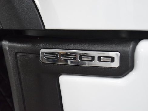 Used 2024 GMC Sierra 3500 Denali w/ Denali Reserve Package image 13