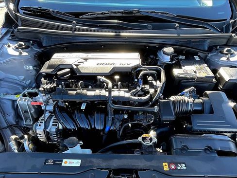 Used 2024 Hyundai Elantra SEL image 10