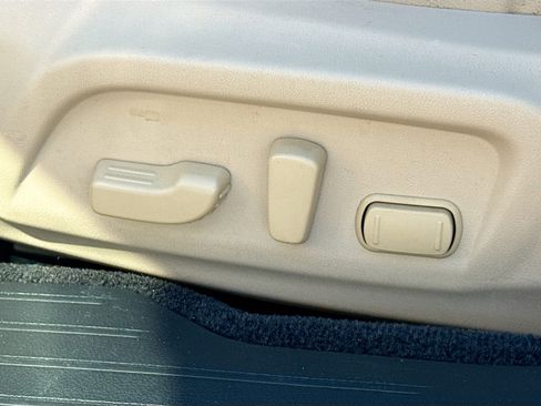 Used 2015 Subaru Legacy 2.5i Limited image 23