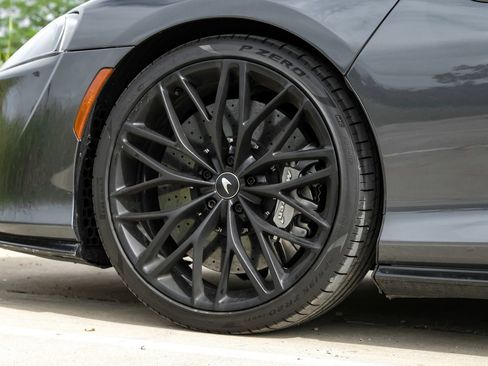 Used 2021 McLaren GT RWD image 46