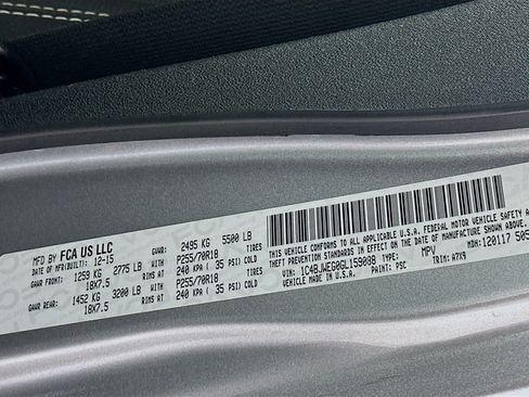 Used 2016 Jeep Wrangler Unlimited Sahara w/ Connectivity Group image 12