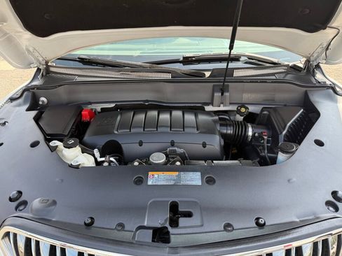 Used 2017 Buick Enclave Leather image 39