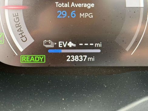 Used 2023 Toyota RAV4 XSE w/ Premium Package AWD/4WD image 25