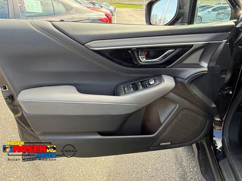 Used 2025 Subaru Outback Onyx Edition AWD/4WD image 10