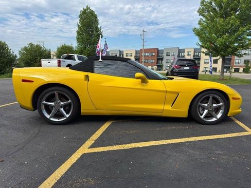 Used 2013 Chevrolet Corvette Convertible RWD image 10