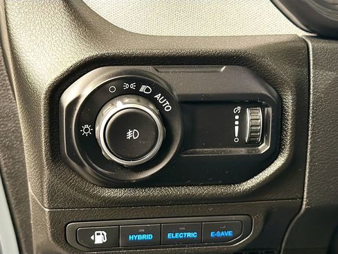 Used 2024 Jeep Wrangler Unlimited image 12