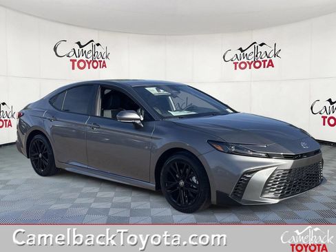 New 2026 Toyota Camry SE FWD image 1