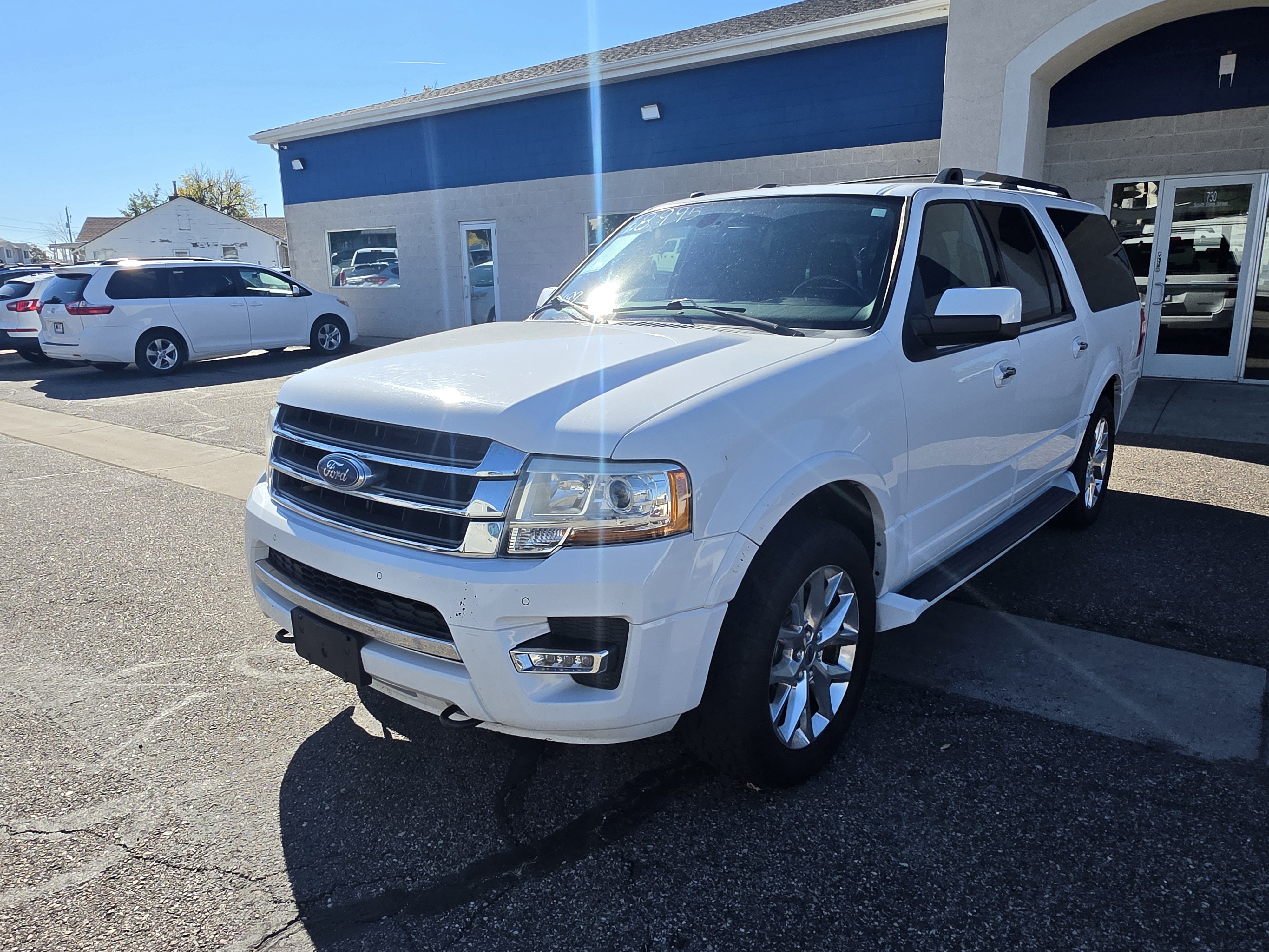 Used 2016 Ford Expedition EL Limited AWD/4WD image 3