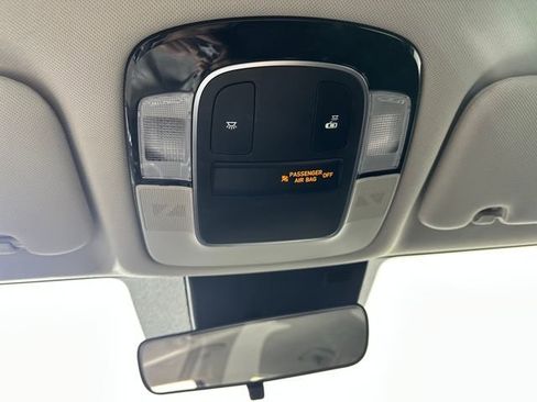 Certified 2023 Hyundai Sonata SE w/ Preferred Accessory Package image 24